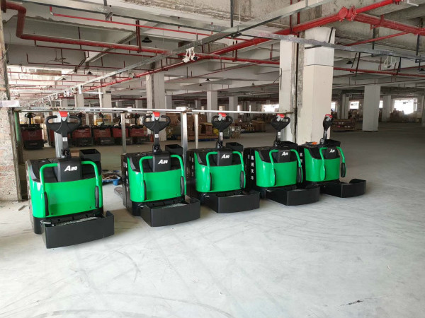 1.5噸的電動(dòng)搬運(yùn)車(chē)也會(huì)出現(xiàn)故障，這些你要知道！
