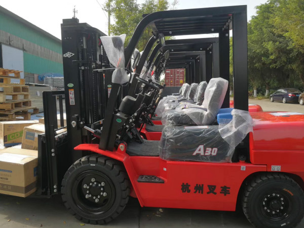 叉車轉向沉重？叫你這些方法排除！